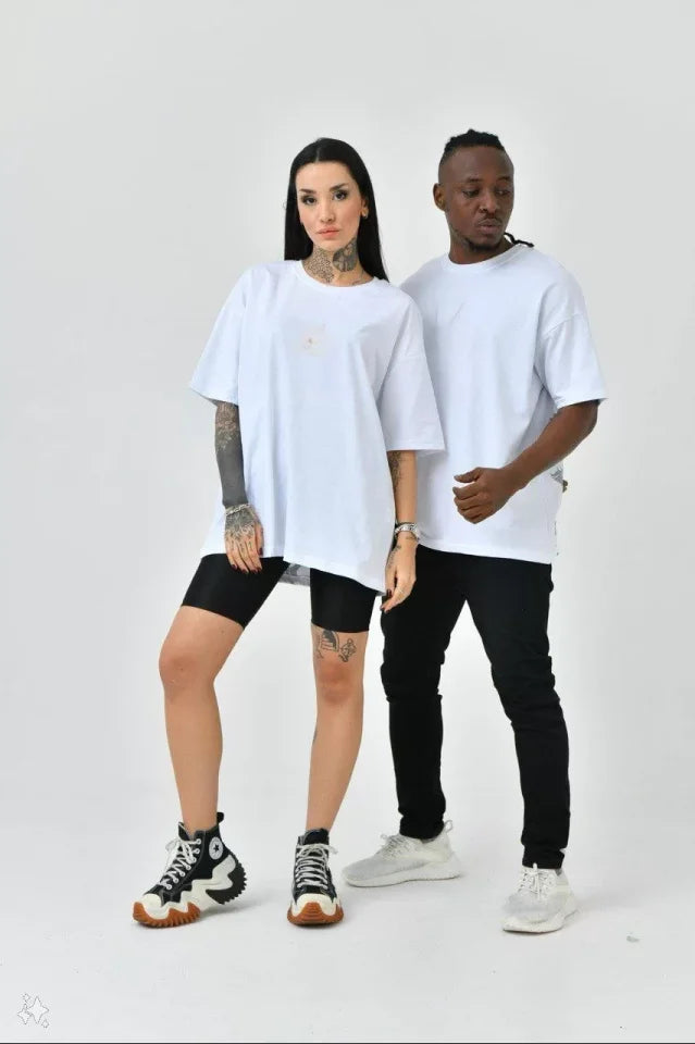 Podstawowy T-shirt Oversize Unisex Z Okrągłym Dekoltem - Biały