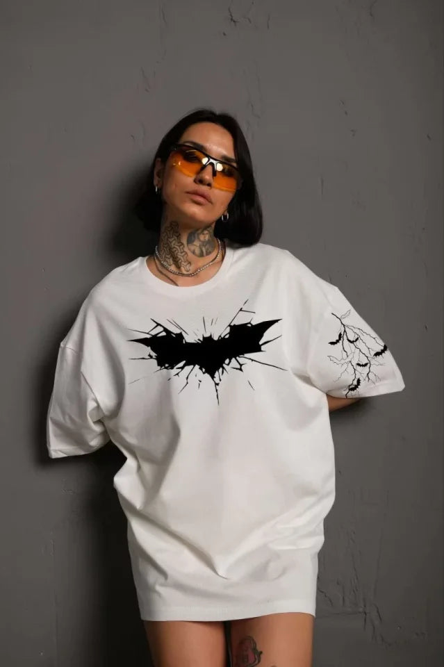 T-shirt Oversize Unisex Z Nadrukiem Z Przodu I Na Rękawach – Biały